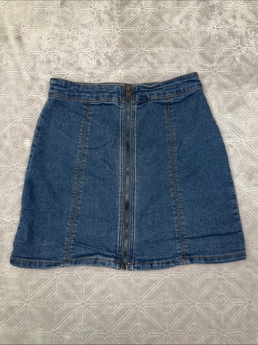 Forever 21 Denim Front-Zip Mini Skirt